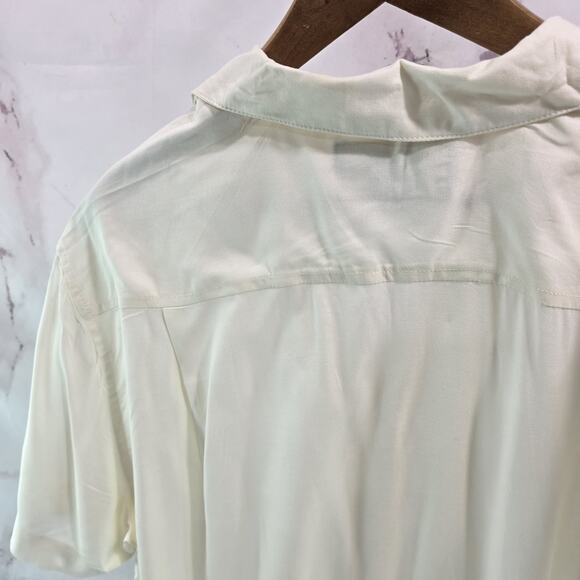 Chubbies Shirt Mens Medium Off White Lotus Button Sleeve Sunday Short Sleeve - Picture 8 of 13